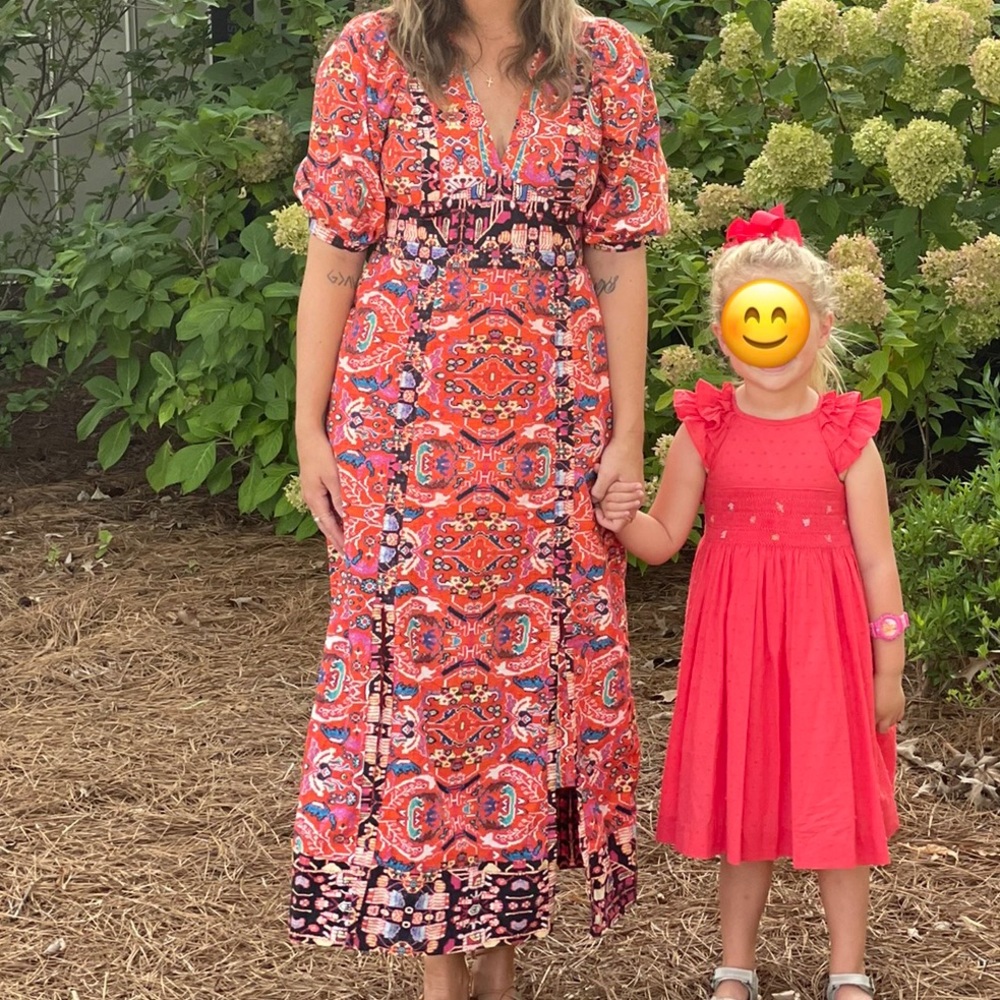 Anthropologie Red Printed Midi V Neck Dress. Women Size 8.